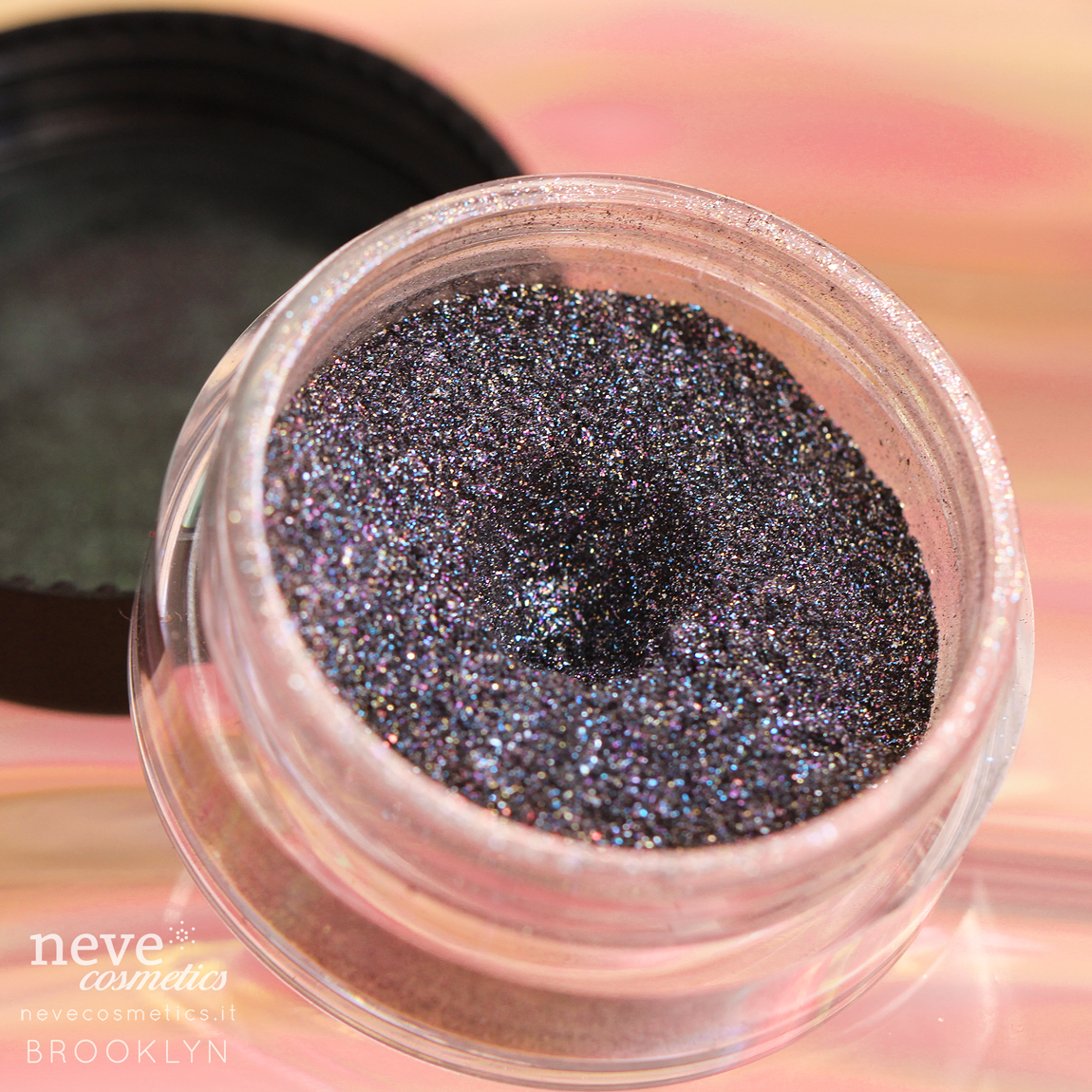 Brooklyn black mineral eyeshadow glittery: perfect for makeup Smokey eyes