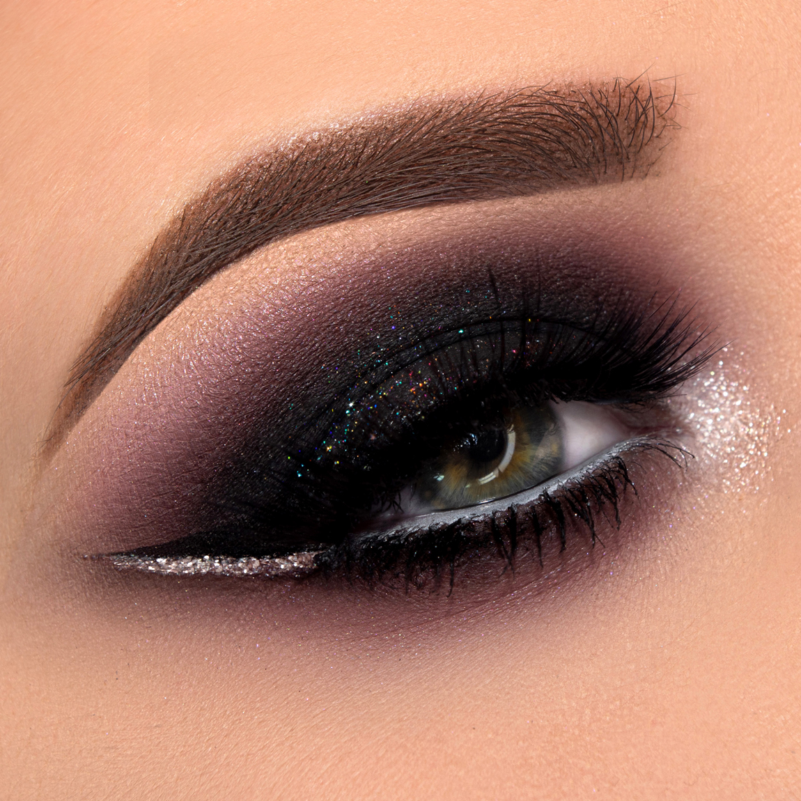 Come fare lo smokey eyes nero